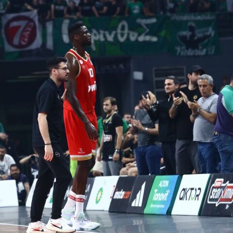 Ολυμπιακός: 10-12 μήνες εκτός δράσης ο Μουσταφά Φαλ