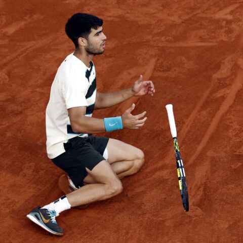 Ρολάν Γκαρός: Πρωταθλητής ο Κάρλος Αλκαράθ μετά από επική μάχη με τον Σίνερ