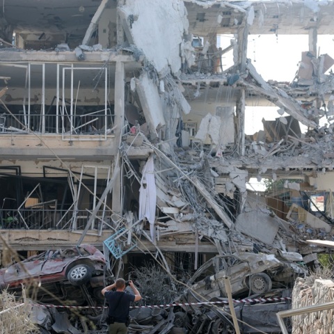 Ώρα μηδέν στη Μέση Ανατολή: Νέα επίθεση του Ιράν με πυραύλους στο Ισραήλ, μετά το χτύπημα στην Τεχεράνη