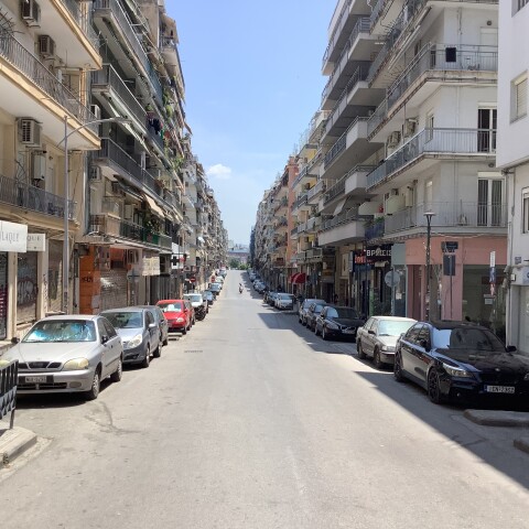 Οδός Κασσάνδρου Κυριακή μεσημέρι