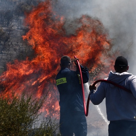 Οριοθετήθηκε η φωτιά που ξέσπασε το μεσημέρι στο Άνω Σούλι Μαραθώνα