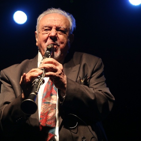 Πετρολούκας Χαλκιάς: Πότε θα γίνει η κηδεία - Σε λαϊκό προσκύνημα η σορός του στη Μητρόπολη Αθηνών