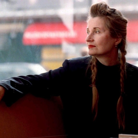 Η Ελφρίντε Γέλινεκ