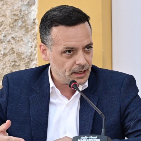 Ο Δήμαρχος Αθηναίων, Χάρης Δούκας