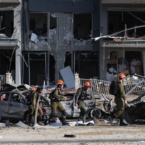 Ιράν: Νέο κύμα πυραυλικών επιθέσεων κατά του Ισραήλ - Εκρήξεις σε Μπερ Σεμπά, Τελ Αβίβ, Ιερουσαλήμ και Χάιφα