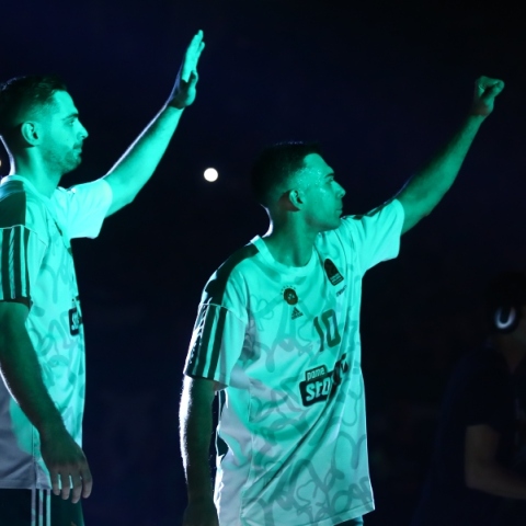 Παπαπέτρου και Σλούκας με τη φανέλα του Παναθηναϊκού 