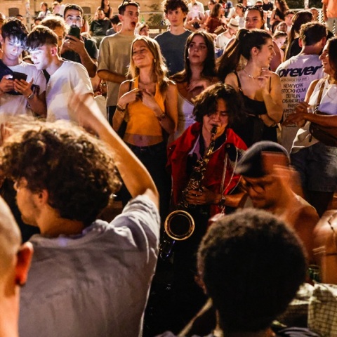 Γαλλία: 145 αναφορές για επιθέσεις με σύριγγες στη διάρκεια της Fête de la musique – 12 συλλήψεις