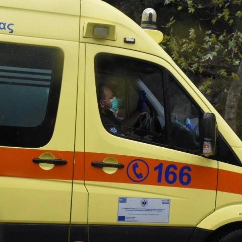 Χαλκίδα, ασθενοφορο