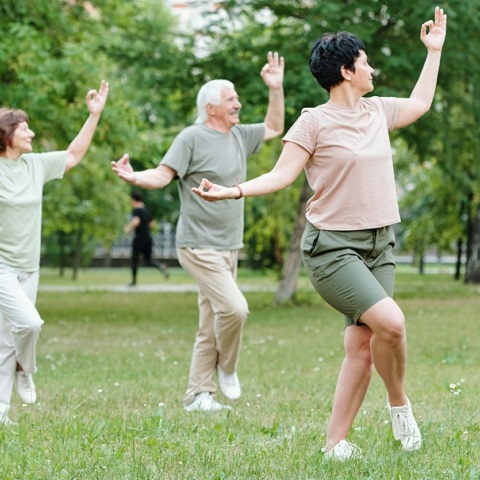 Από την προπόνηση στα 20 μέχρι τη γιόγκα στα 80: Πώς να φτάσετε στο απόγειο της φυσικής κατάστασης