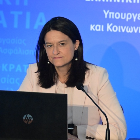 Η υπουργός Εργασίας και Κοινωνικής Ασφάλισης, Νίκη Κεραμέως 