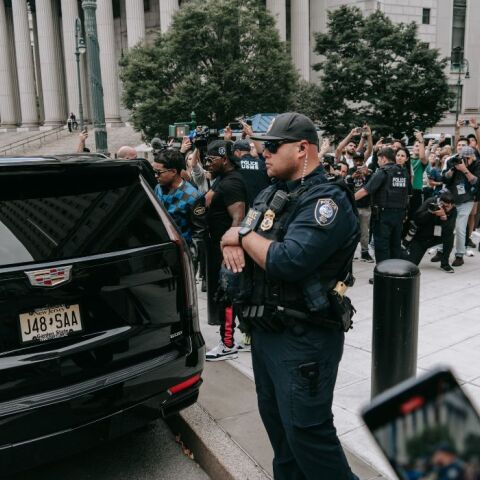 Απαγορεύσεις και καυγάδες: Ο Diddy επιστρέφει στη φυλακή του Μπρούκλιν εν αναμονή της έκδοσης της ποινής του