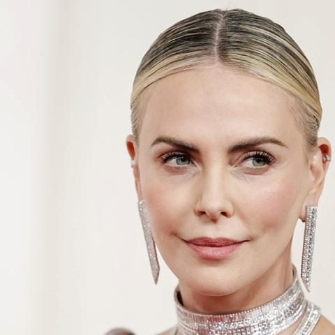 Σαρλίζ Θερόν: Η εξομολόγηση που έγινε viral - Έκανα one night stand με 26χρονο και ήταν καταπληκτικό