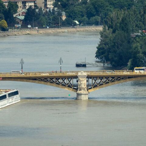 Συναγερμός στην Ουγγαρία για την ασυνήθιστα χαμηλή στάθμη του Δούναβη