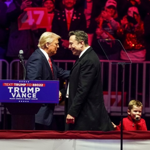 Ντόναλντ Τραμπ και Έλον Μασκ 