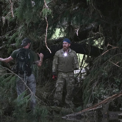 Συγκλονίζουν οι μαρτυρίες από το Τέξας: Γράφαμε τα ονόματα στα σώματά μας σε εμφανή σημεία