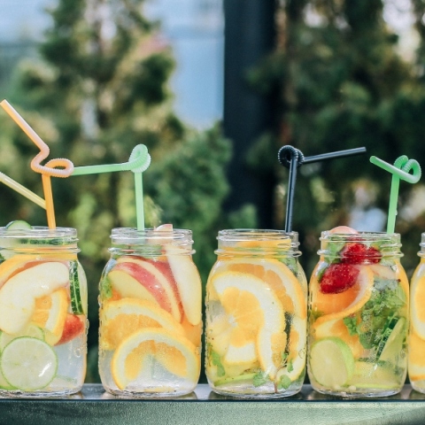 Εορτολόγιο, κοκτειλς