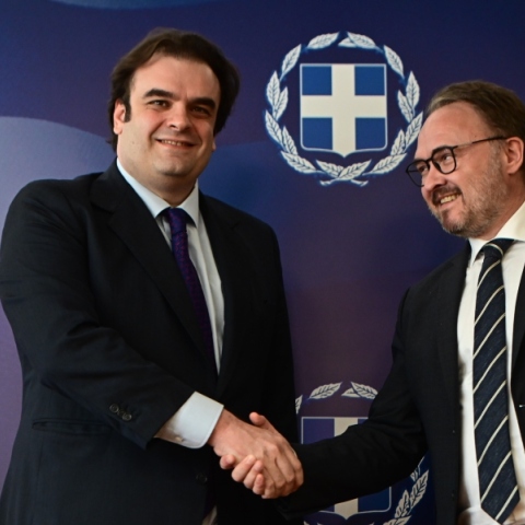 Συνάντηση του υπουργού Εθνικής Οικονομίας και Οικονομικών Κυριάκου Πιερρακάκη με τον Ευρωπαίο Επίτροπο Ενέργειας και Στέγασης Dan Jοrgensen