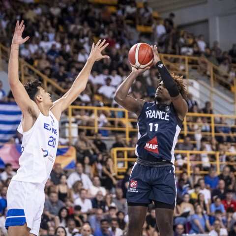 Ελλάδα-Γαλλία 70-72: Έχασε το θρίλερ και αποκλείστηκε από την τετράδα