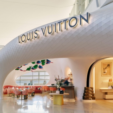 καταστημα Louis Vuitton
