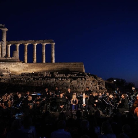 Σταύρος Ξαρχάκος: Το Ταξίδι στο Φως στο Ηρώδειο 