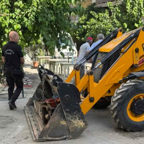 Δήμος Αθηναίων, αστυνομια, φορτηγο, εργα, δρομος