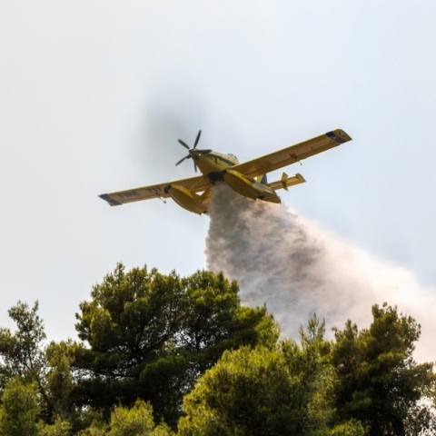 Φωτιά, αεροπλανο
