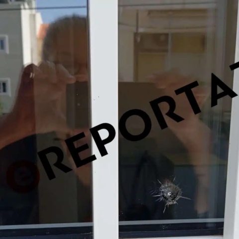 Αυτοψία της ΕΛ.ΑΣ στα γραφεία της «ΜΠΑΜ» μετά την επίθεση – Σε εξέλιξη η έρευνα