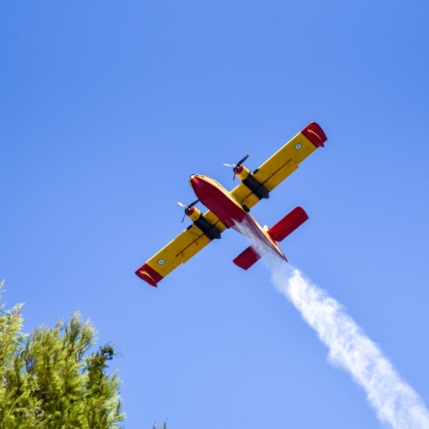 Φωτιά, αεροπλανο