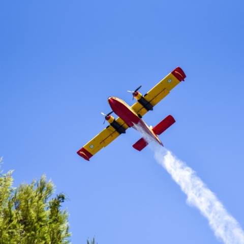 Φωτιά, αεροπλανο