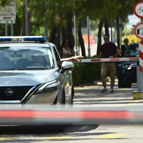 Νεκρό κοριτσάκι στο Παλαιό Φάληρο: Κηλίδες αίματος της 3χρονης εντοπίστηκαν στο διαμέρισμα