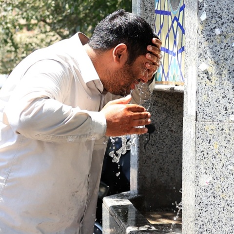 Κρίση νερού στην Τεχεράνη: Κλείνουν οι δημόσιες τουαλέτες, σκέφτονται ακόμη και «λουκέτο» στην πόλη