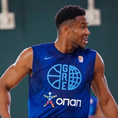 Γιάννης Αντετοκούνμπο: Τα πρώτα πλάνα από την προπόνηση με την Εθνική Ελλάδας (vid)