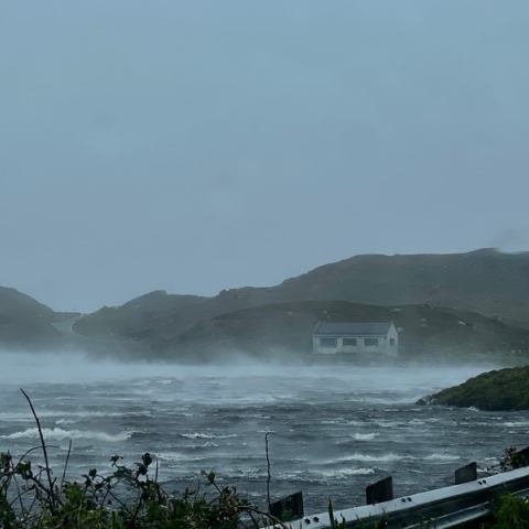 καταιγίδα Floris