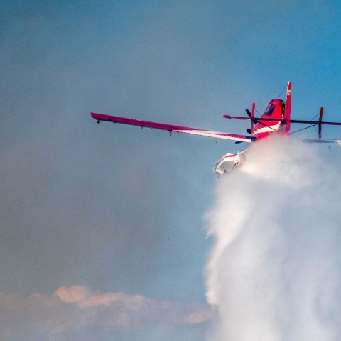 Φωτιά, αεροπλανο