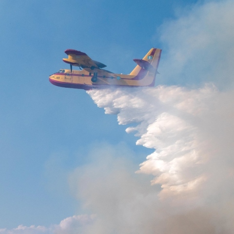 Φωτιά, αεροπλανο