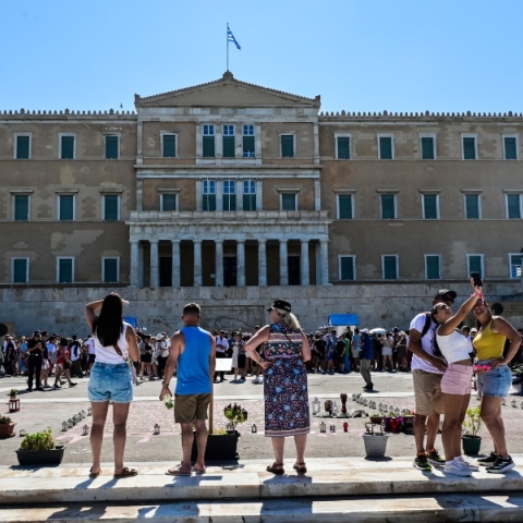 καιρός, Συνταγμα