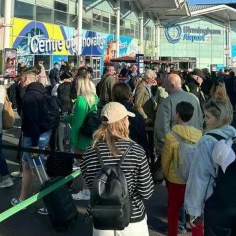 το αεροδρομιο του Μπέρμιγχαμ