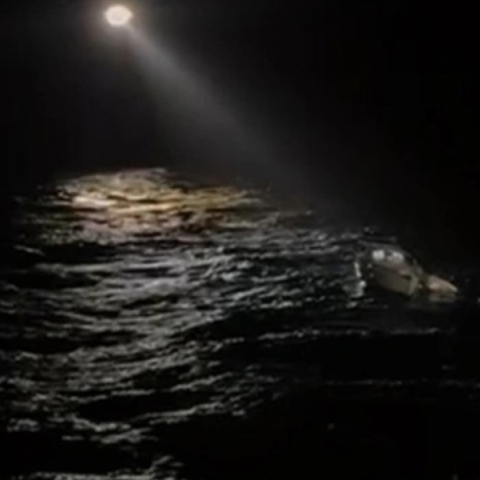 Σύρος, ιστιοφορο, διασωση