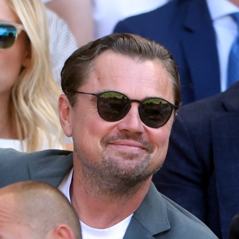 Ο Ντι Κάπριο σε αμήχανη στιγμή στην Ίμπιζα – Αστυνομικοί τον σταμάτησαν χωρίς να τον αναγνωρίσουν