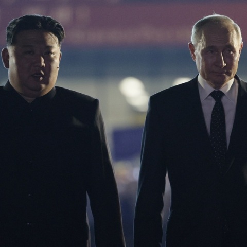 Τηλεφωνική επικοινωνία Πούτιν - Κιμ Γιονγκ Ουν ενόψει της συνάντησης με Τραμπ στην Αλάσκα