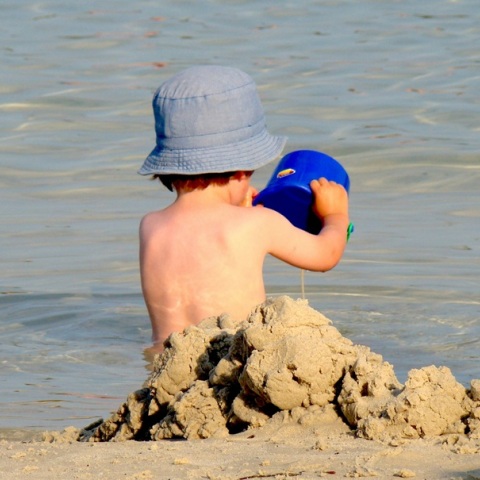 Εορτολόγιο: Σήμερα 19 Αυγούστου 2025 γιορτάζει…