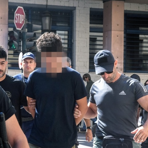 Φωτιά στην Πάτρα: Τι είπε στις αρχές ο 21χρονος μάρτυρας υπεράσπισης του 25χρονου για τον εμπρησμό