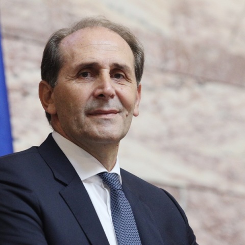 Ποιος ήταν ο Απόστολος Βεσυρόπουλος - Η ζωή και η πορεία του πολιτικού από την Ημαθία 