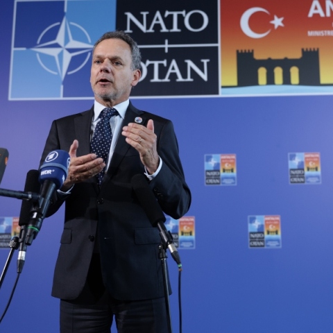 Ο υπουργός Εξωτερικών της Ολλανδίας Κασπάρ Φέλντκαμπ 