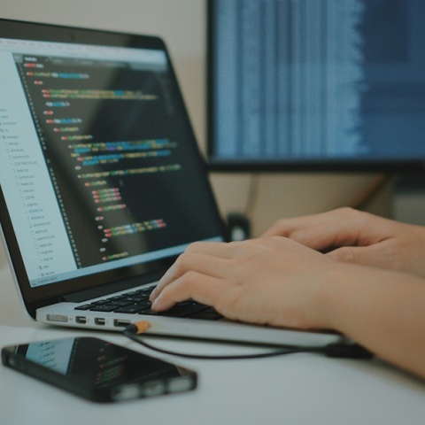 Ρώσος προγραμματιστής καταδικάστηκε σε 15 χρόνια φυλάκισης για δωρεά σε ουκρανικό ταμείο