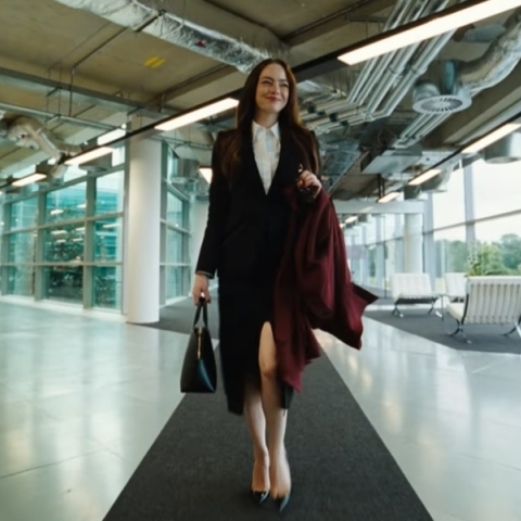 Η Έμα Στόουν στο «Bugonia» του Γιώργου Λάνθιμου