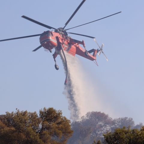Φωτιά, ελικοπτερο
