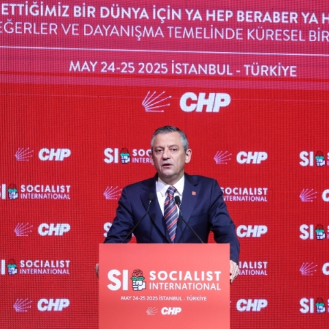 Ο πρόεδρος του CHP και αρχηγός της κεμαλικής αξιωματικής αντιπολίτευσης Οζγκιούρ Οζέλ