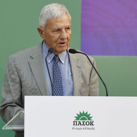 ΕΚΔΗΛΩΣΕΙΣ ΓΙΑ ΤΟΝ ΕΟΡΤΑΣΜΟ ΤΗΣ 51ης ΕΠΕΤΕΙΟΥ ΑΠΟ ΤΗΝ ΙΔΡΥΤΙΚΗ ΔΙΑΚΗΡΥΞΗ ΤΟΥ ΠΑΣΟΚ (ΓΙΩΡΓΟΣ ΚΟΝΤΑΡΙΝΗΣ / EUROKINISSI)