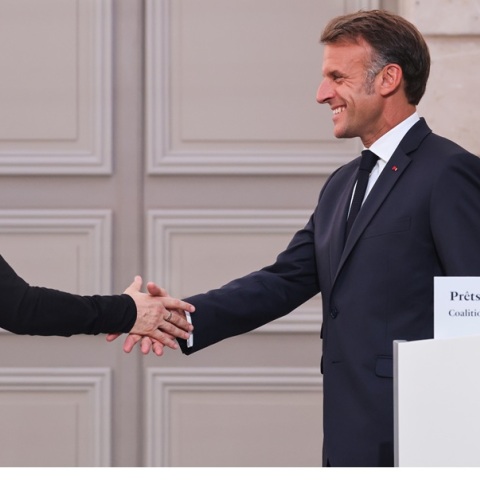 Έτοιμες οι εγγυήσεις ασφαλείας για την Ουκρανία, λέει ο Μακρόν